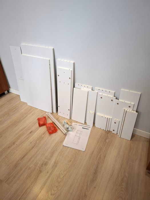 Szafka łazienkowa,wysoka,biała