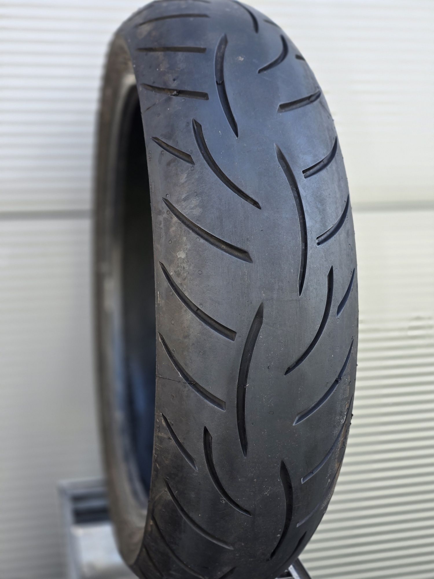Opona Metzeler Roadtec z8 160/60/18