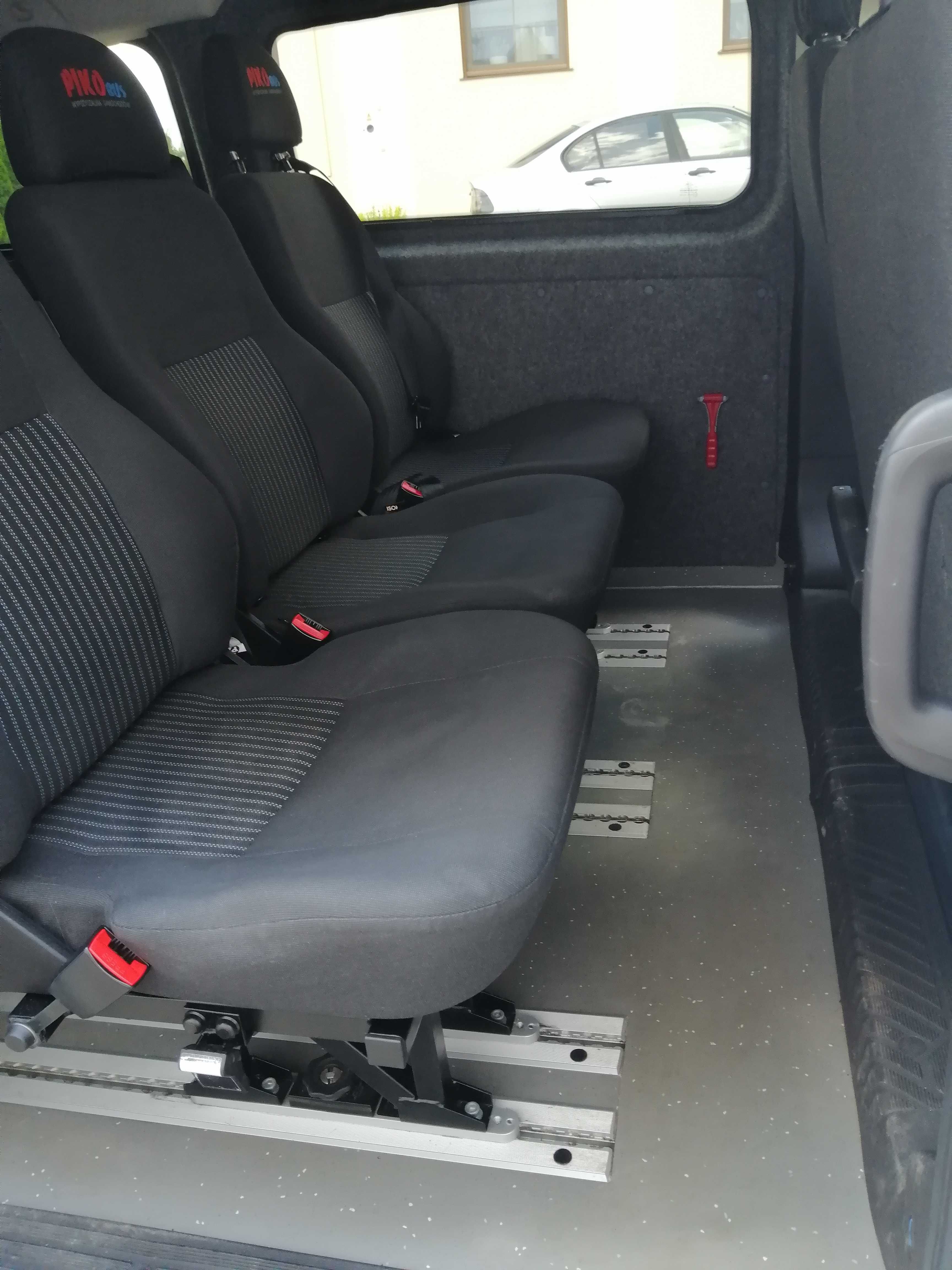 Wygodny, przestronny bus dla 9 osób - long