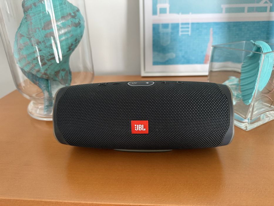 Coluna JBL charge 4