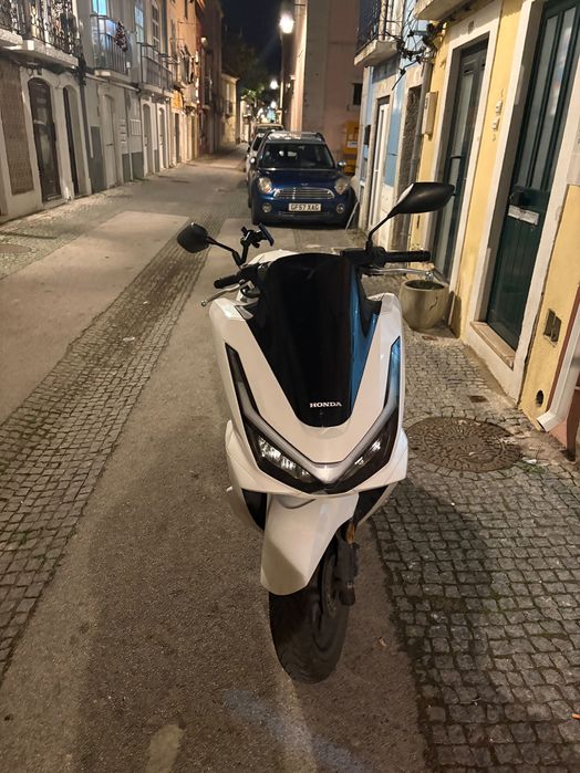 Moto pcx  de 2025