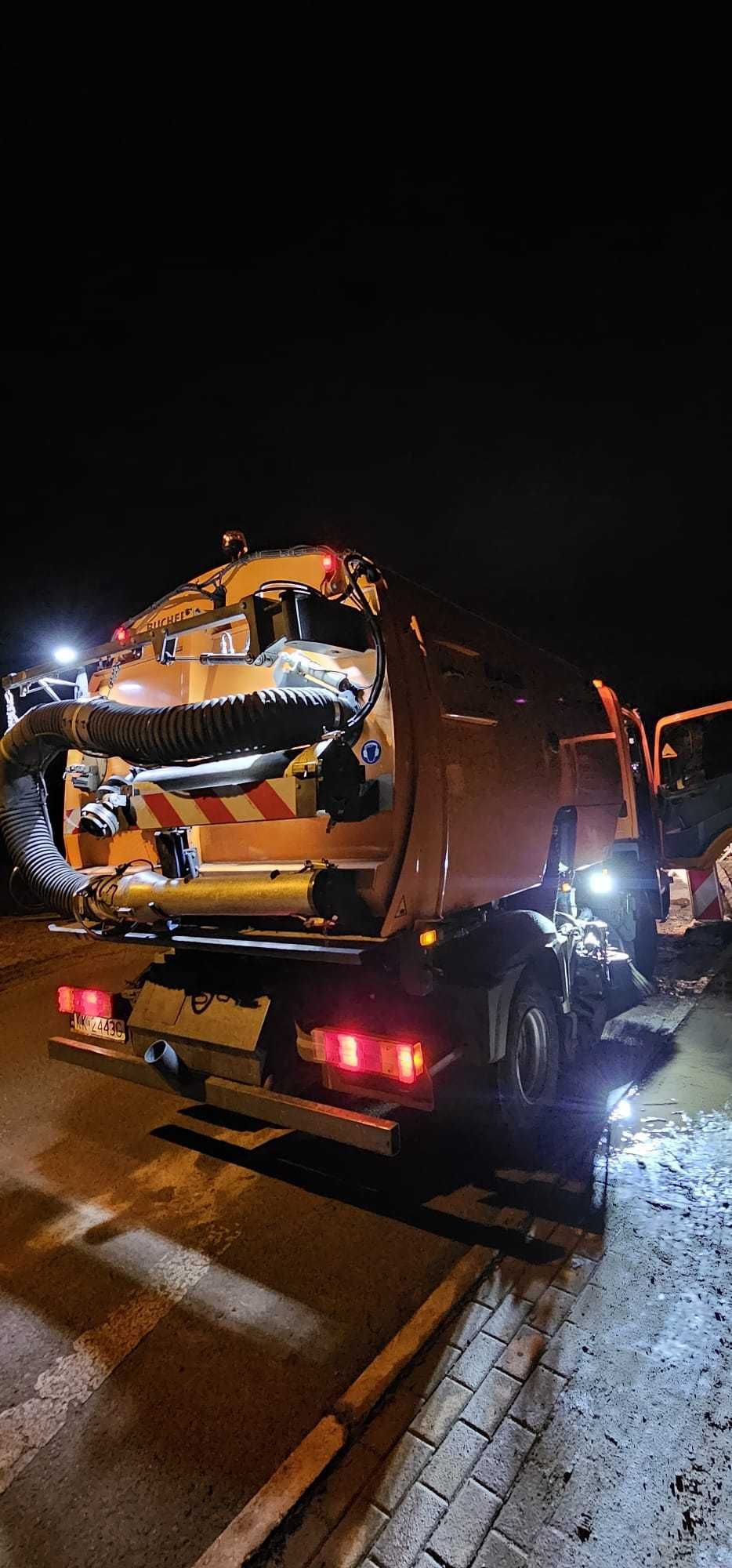 Zamiatarka samochodowa wynajem i usługa odkurzacz polewaczka !