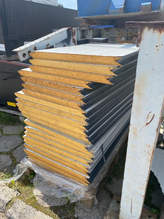 Panel bramy segmentowej Plyta warstwowa poliuretan panel 2 gatunek