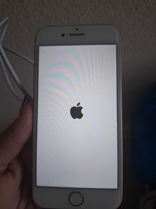 iPhone 8 Bardzo dobry stan