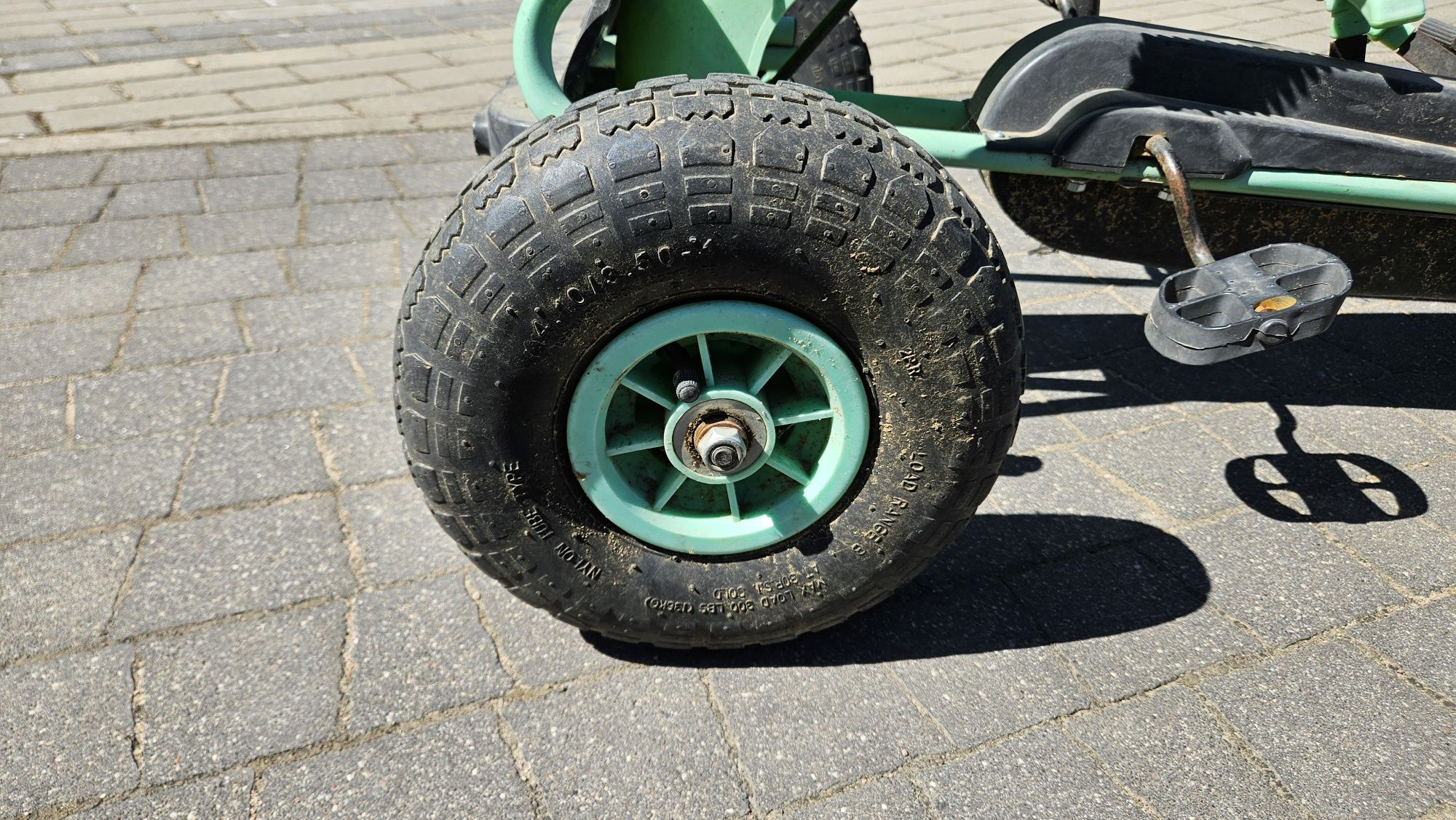 Gokart na pedały dla dziecka