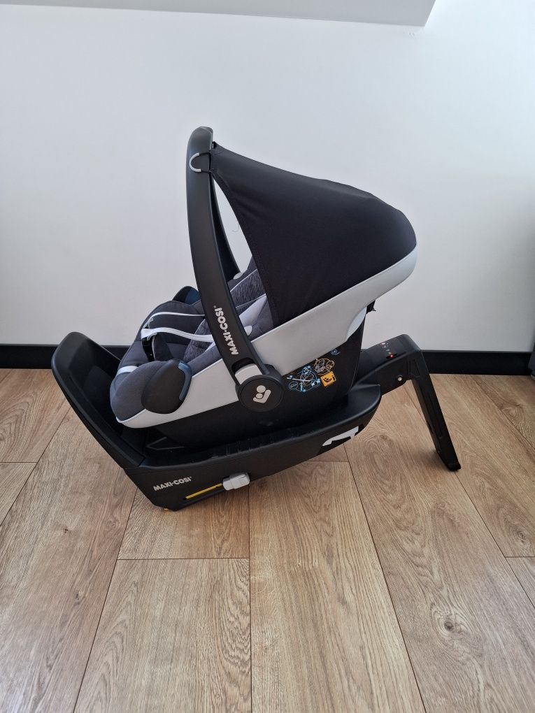 Maxi Cosi Pebble Pro i-Size z bazą Familyfix 3 bezwypadkowy!