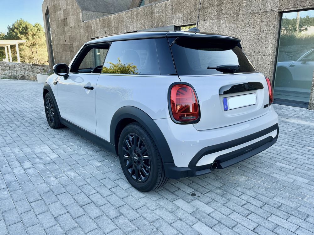 Mini Cooper - 2023 - AUTO. Como novo!