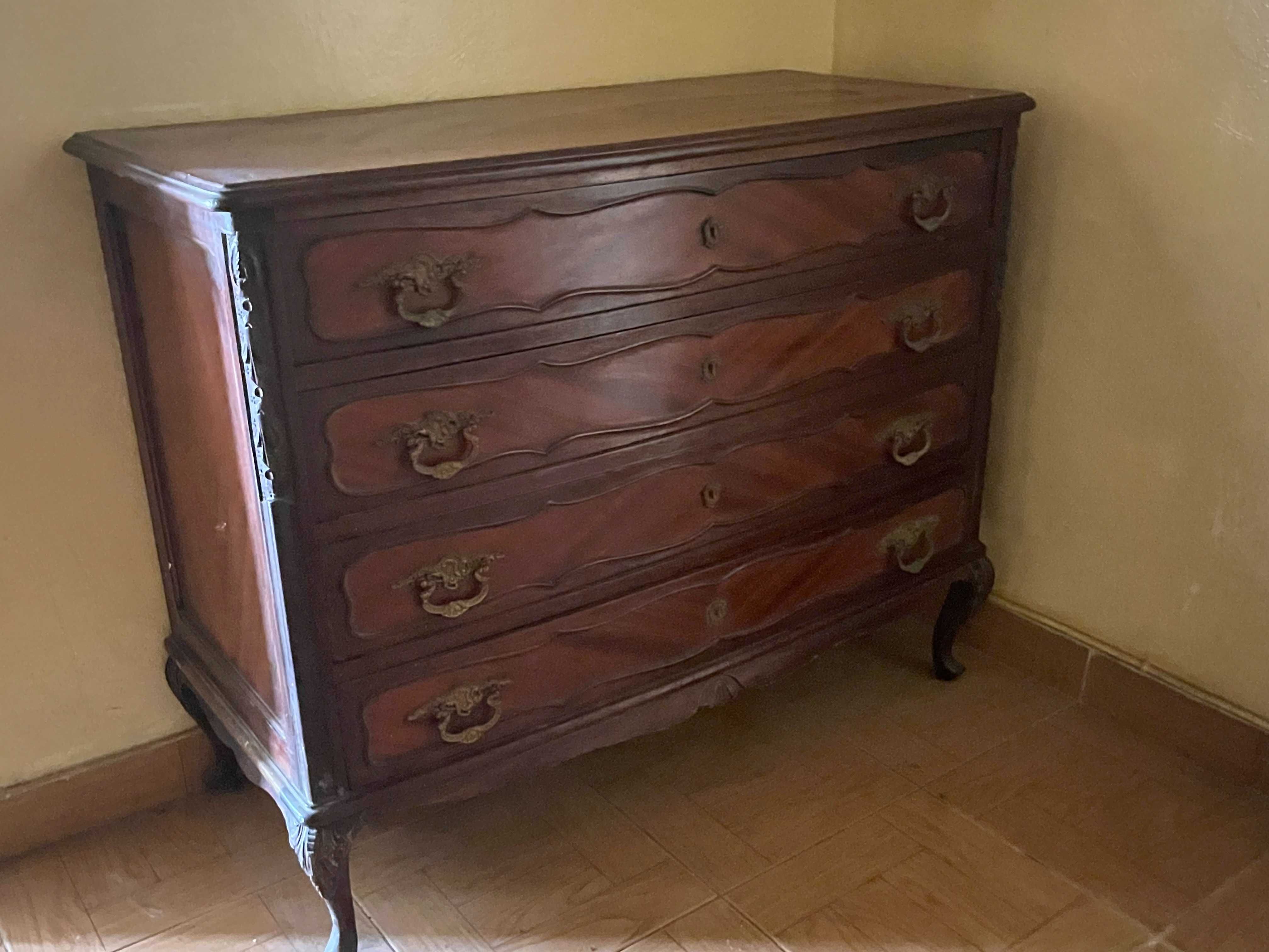 Móveis de sala e quarto