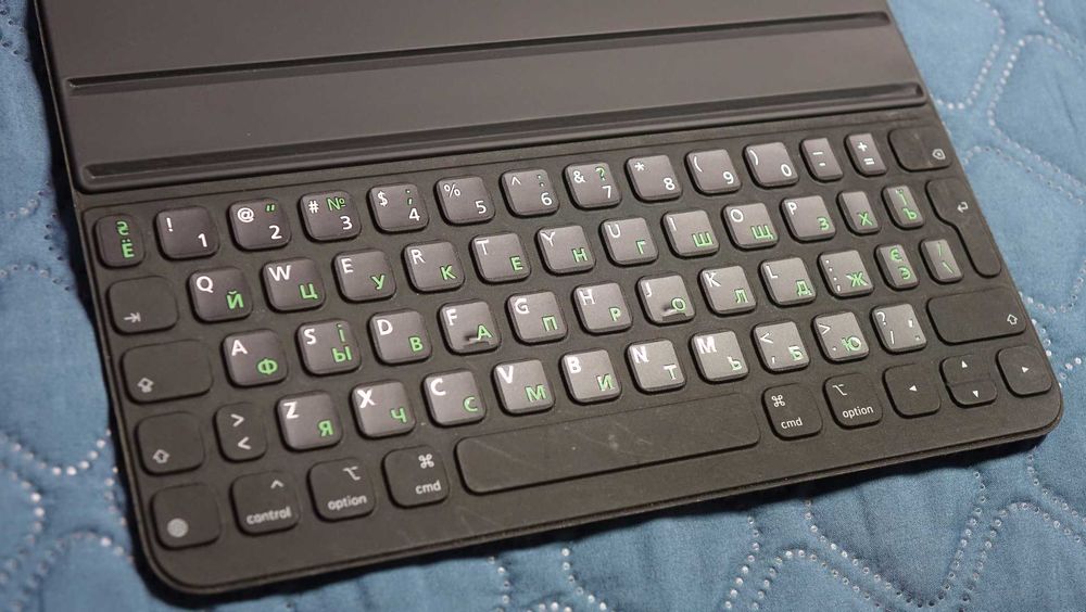 чехол-клавиатура Apple A2038 iPad Pro 11 1,2,3,4 GEN  iPad Air 4,5 GEN
