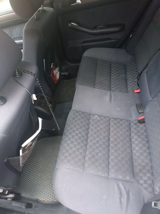 Продается автомобиль Audi a6 c5 2002 года