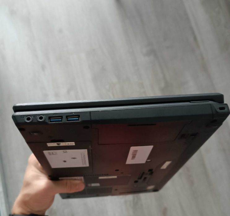 ноутбук Fujitsu.