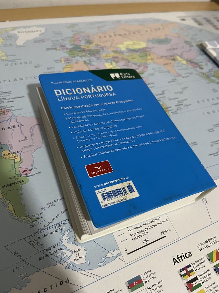 Dicionário de português como novo
