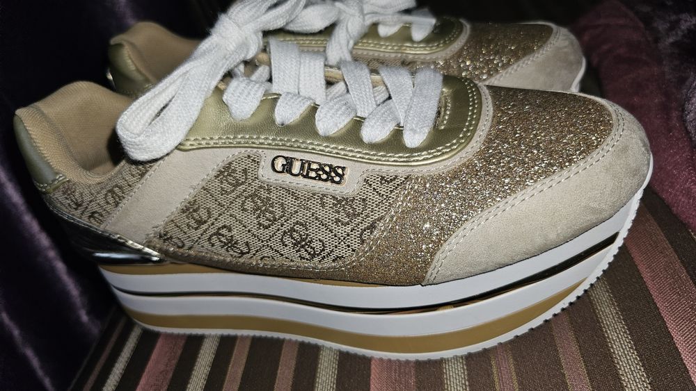 Оригінл Guess розмір 39