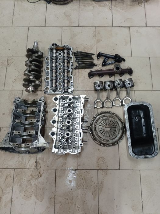 Запчастини двигуна