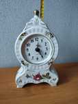 Sprzedam zegar porcelanowy.