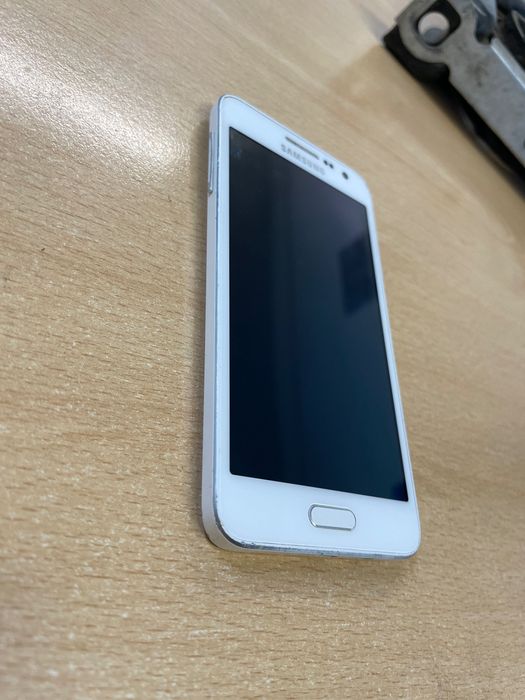 Samsung Galaxy A3 Używany
