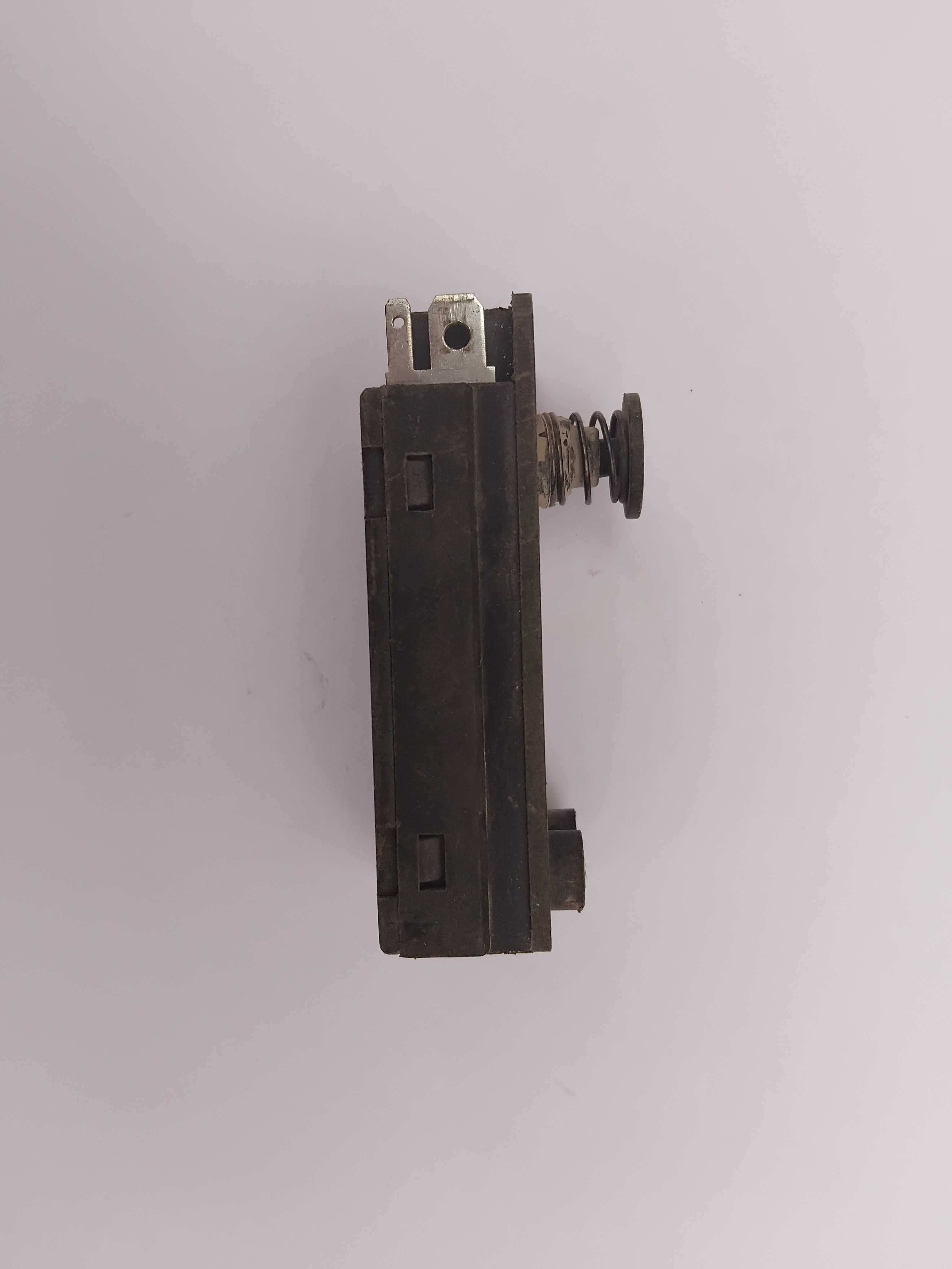 Кнопка для отбойного молотка Bosch GSH 11E Оригинал.