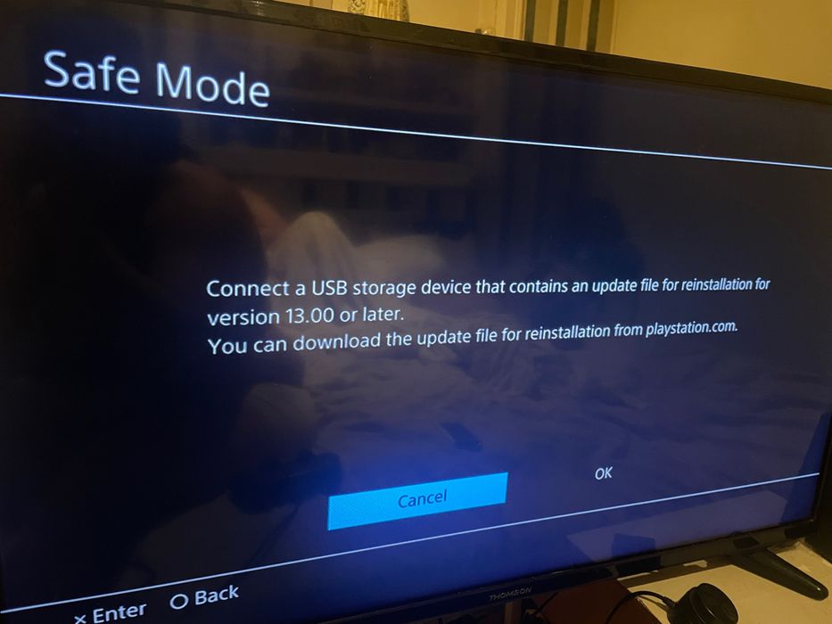 Ps4 com comando e caixa