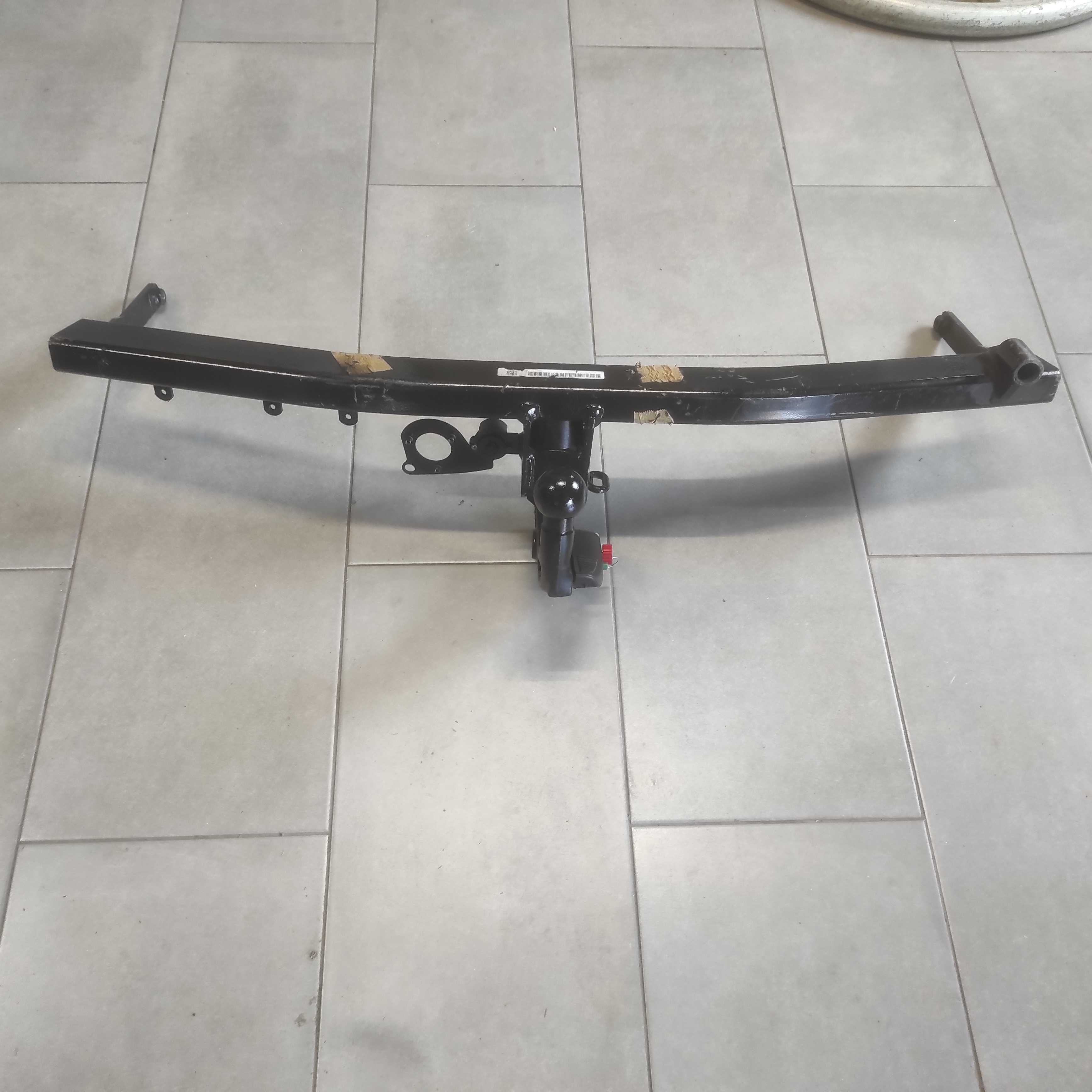 Oryginalny odpinany Hak holowniczy Seat Ibiza V 6F0 2017-