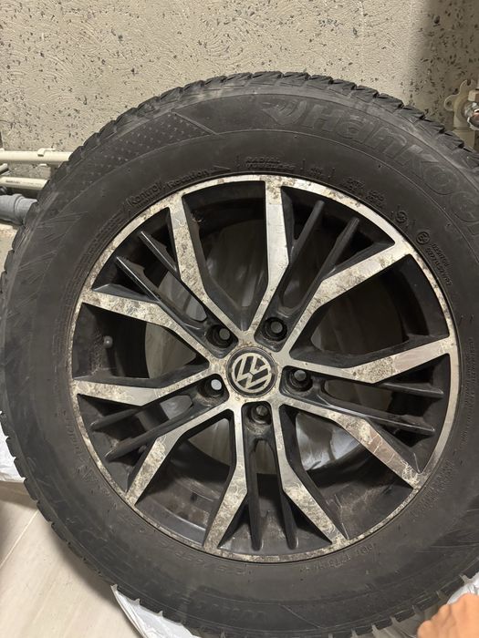 Диски с зимней резиной VW 16 215/65
