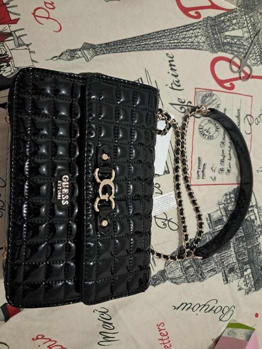 Guess  сумка на плече