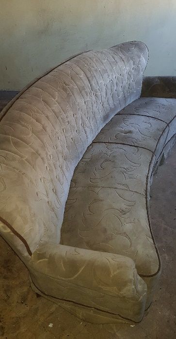 Piękna kanapa do renowacji. Styl pałacowy