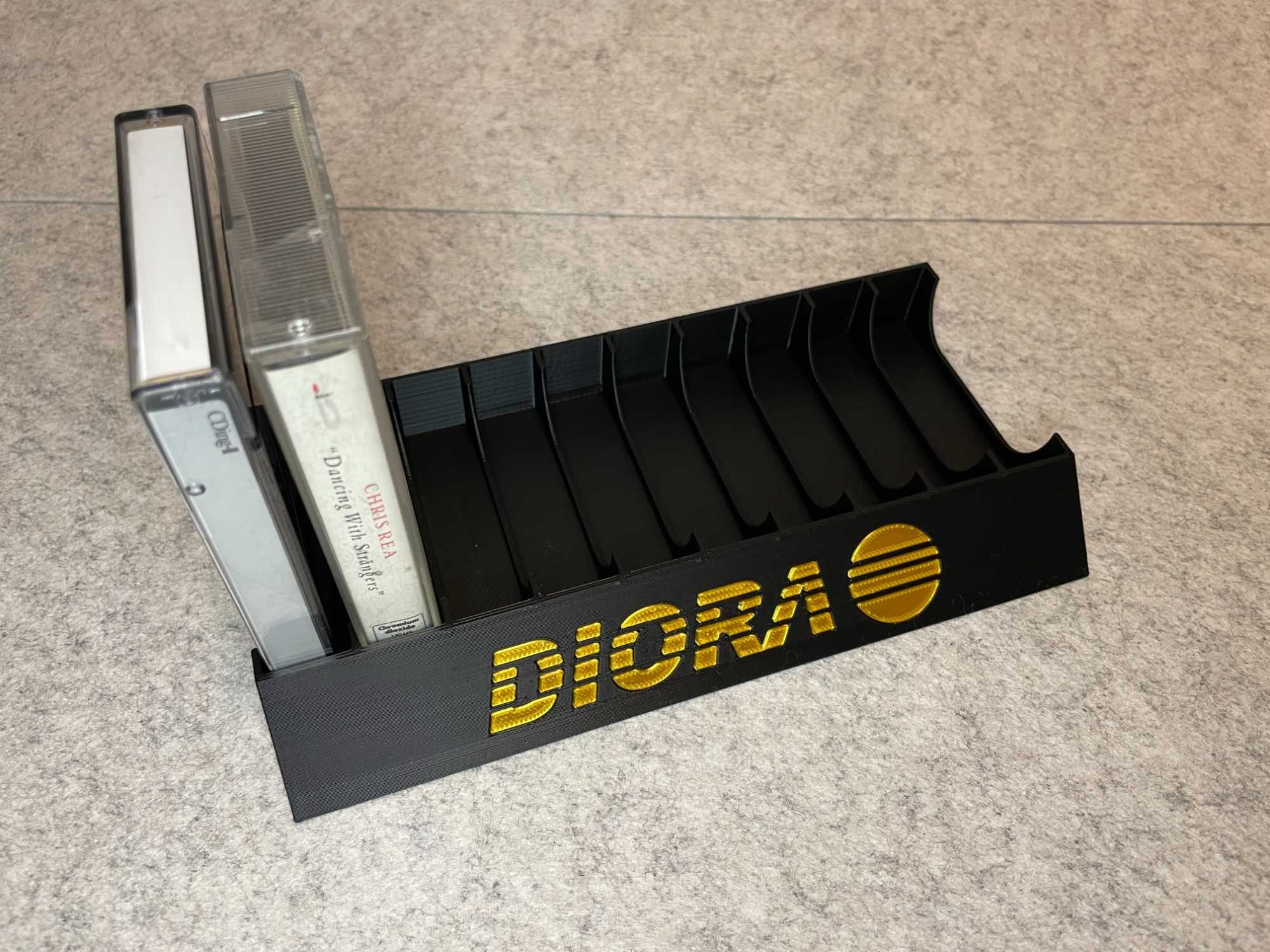 Stojak podstawka na 10 kaset magnetofonowych Diora