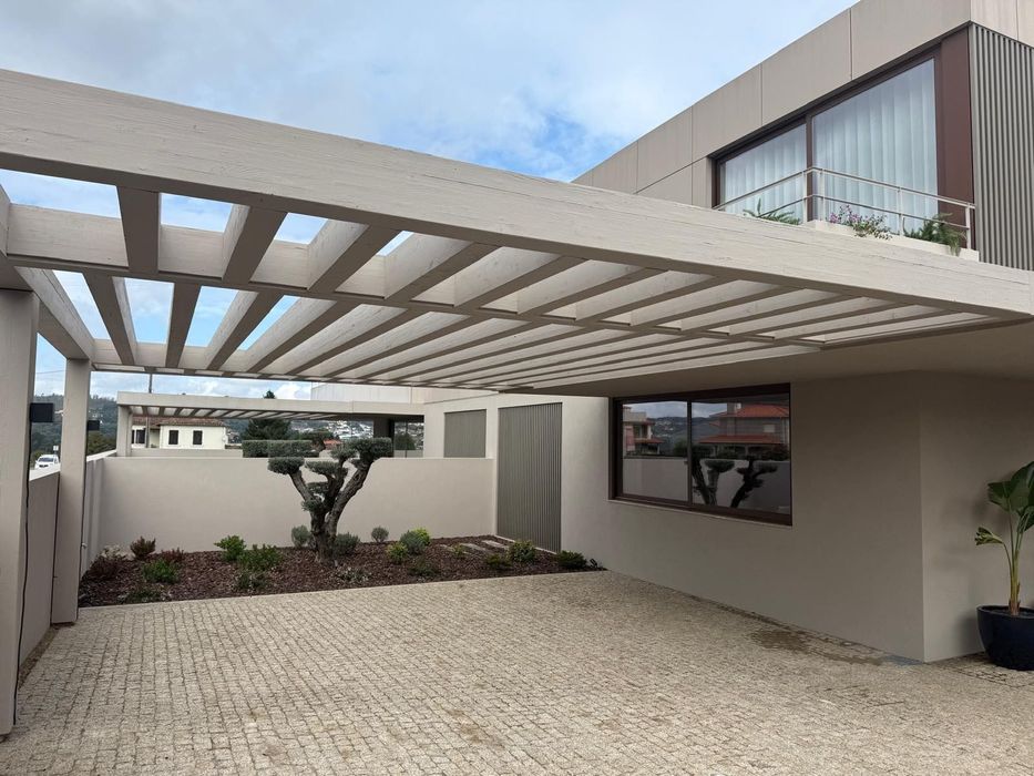 Moradia V3 com piscina Nova a 30 minutos do Porto