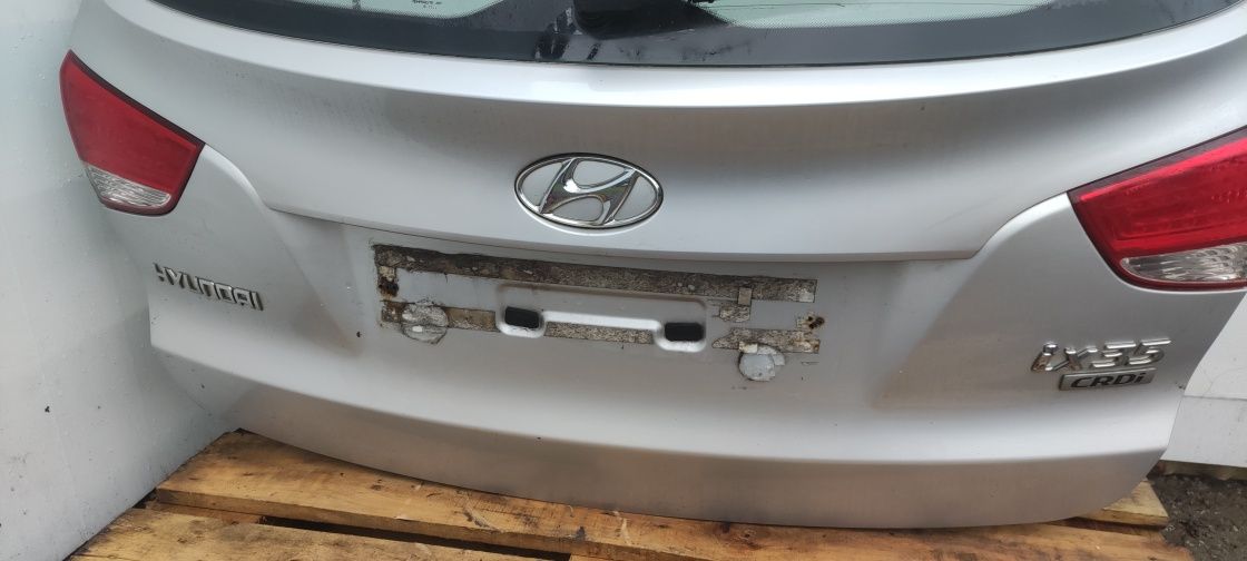 Klapa bagażnika Hyundai ix35 9s srebrna szara kompletna