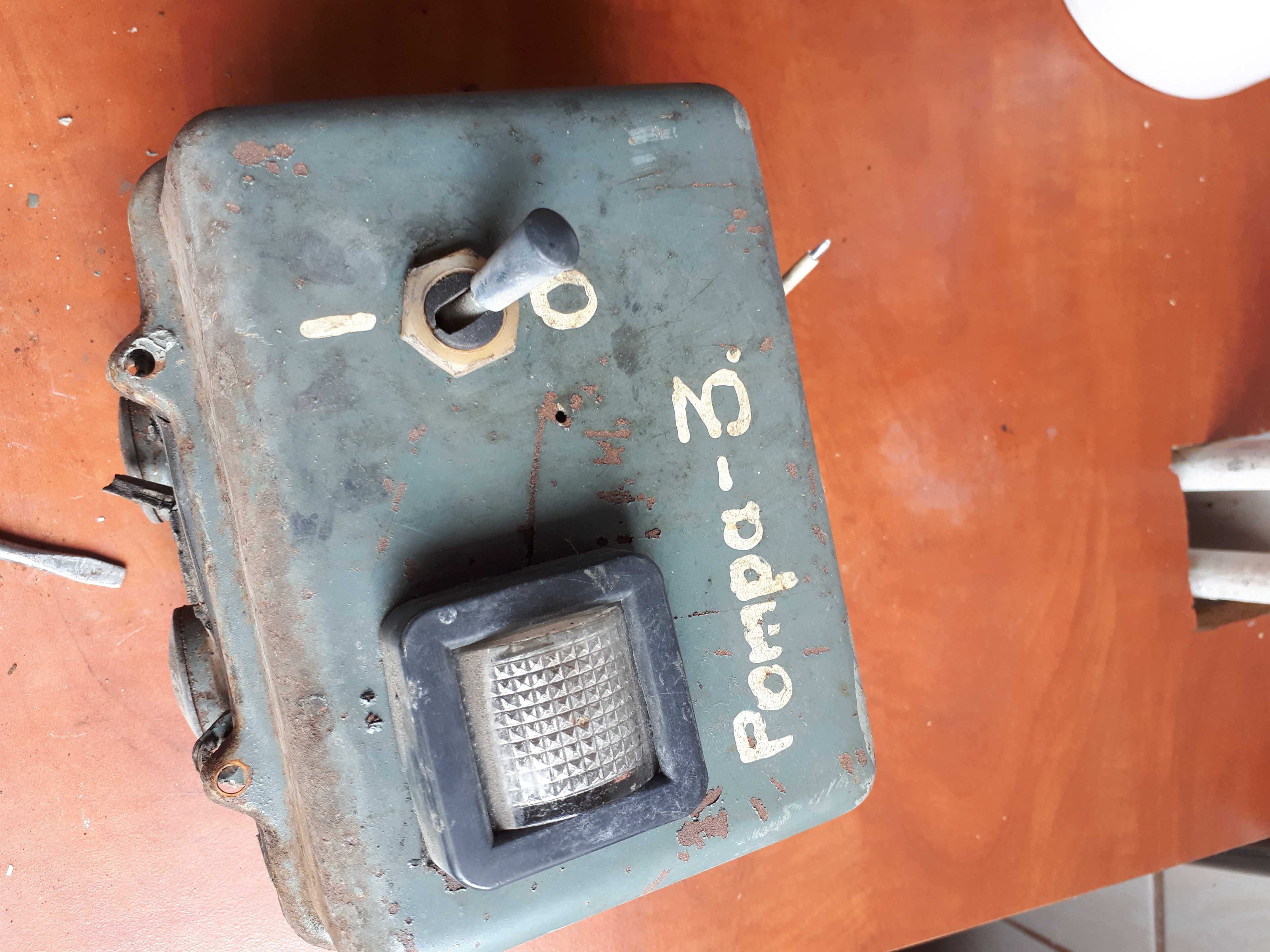 Stary włącznik przełącznik elektryczny regulator