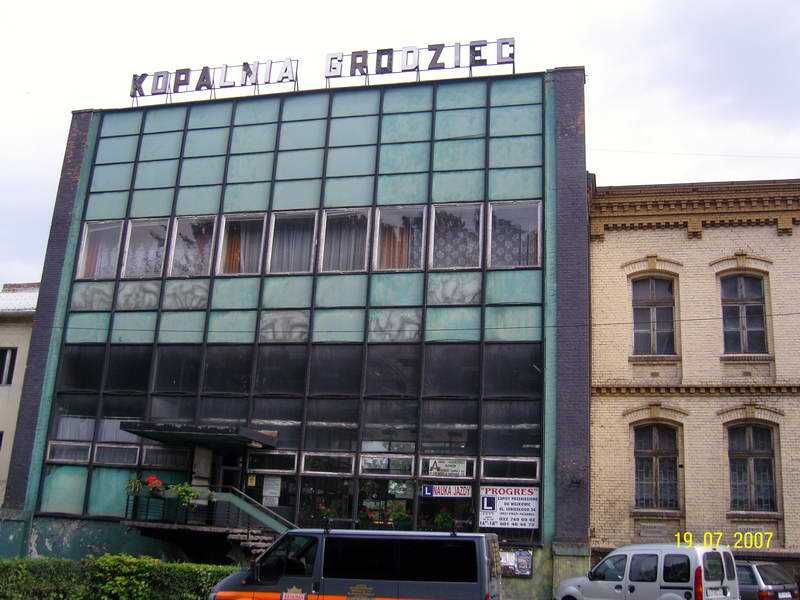 Nieruchomość inwestycyjna Będzin – 2 500+ m² + działka na parking