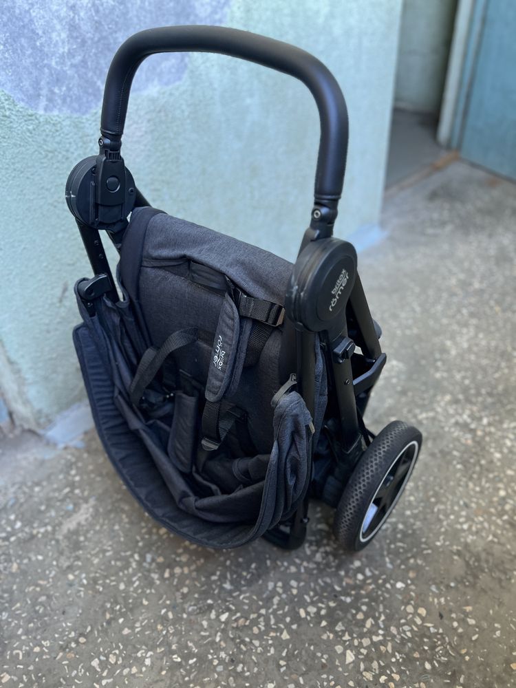 Прогулянкова коляска Britax Römer B-Agile M (Black Shadow)