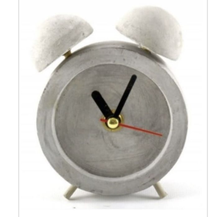 Budzik z betonu nietuzinkowy