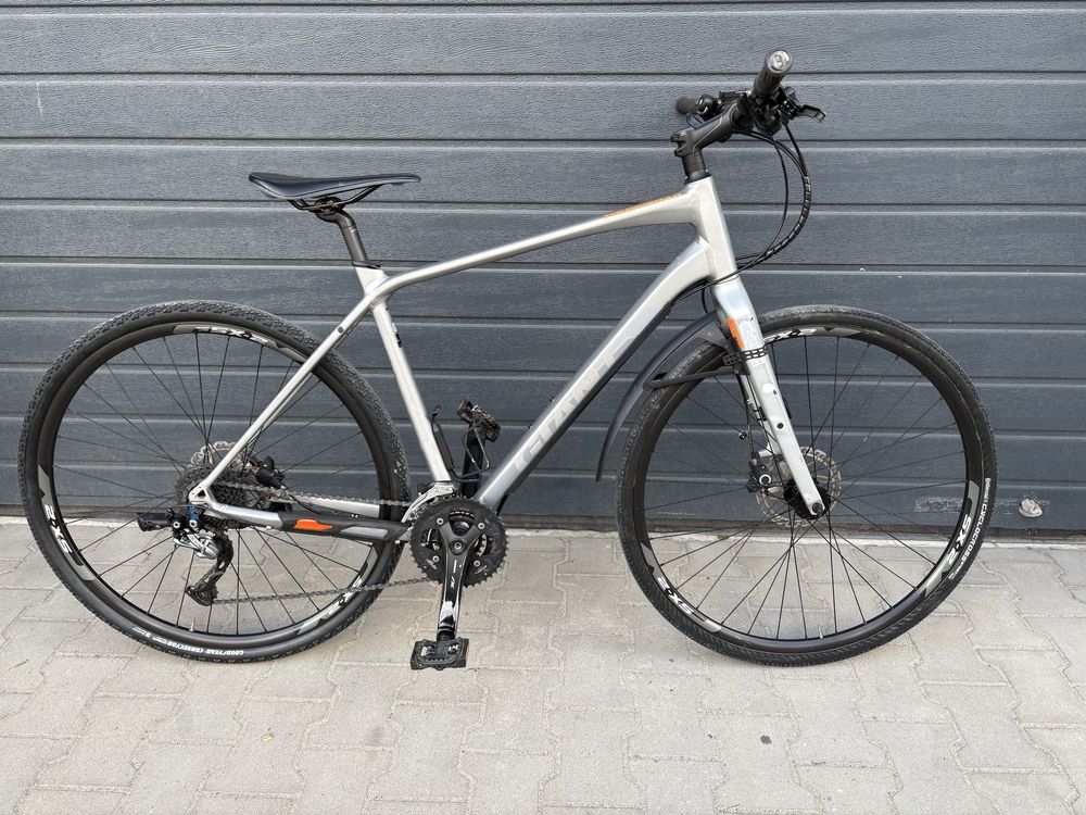 Rower Giant Toughroad L 28 hydraulika Shimano 3x9 Specialized Cube