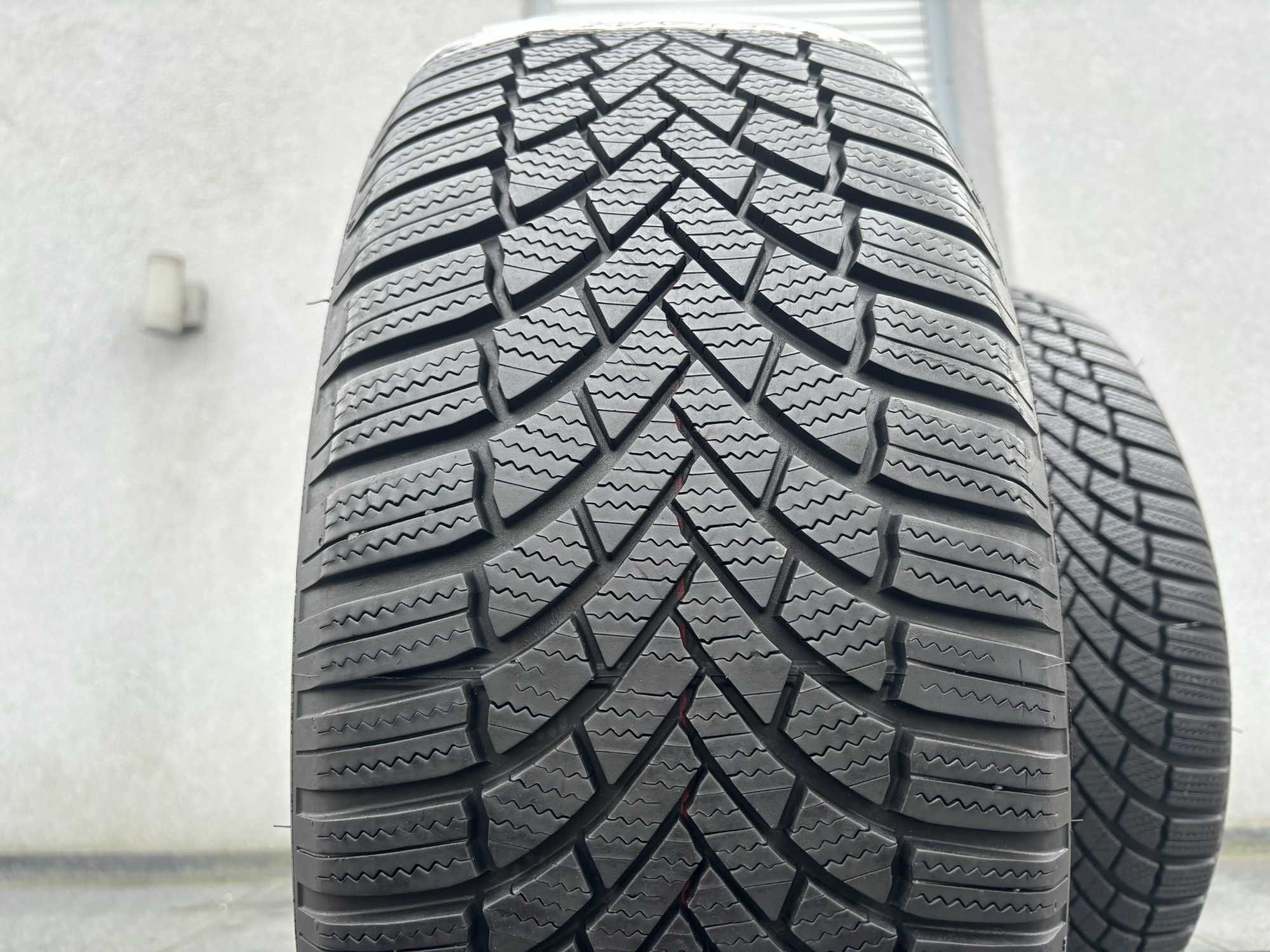 x2 zimowe 225/50R17 Bridgestone runflat 7,3mm 2022r świetny stan Z4074