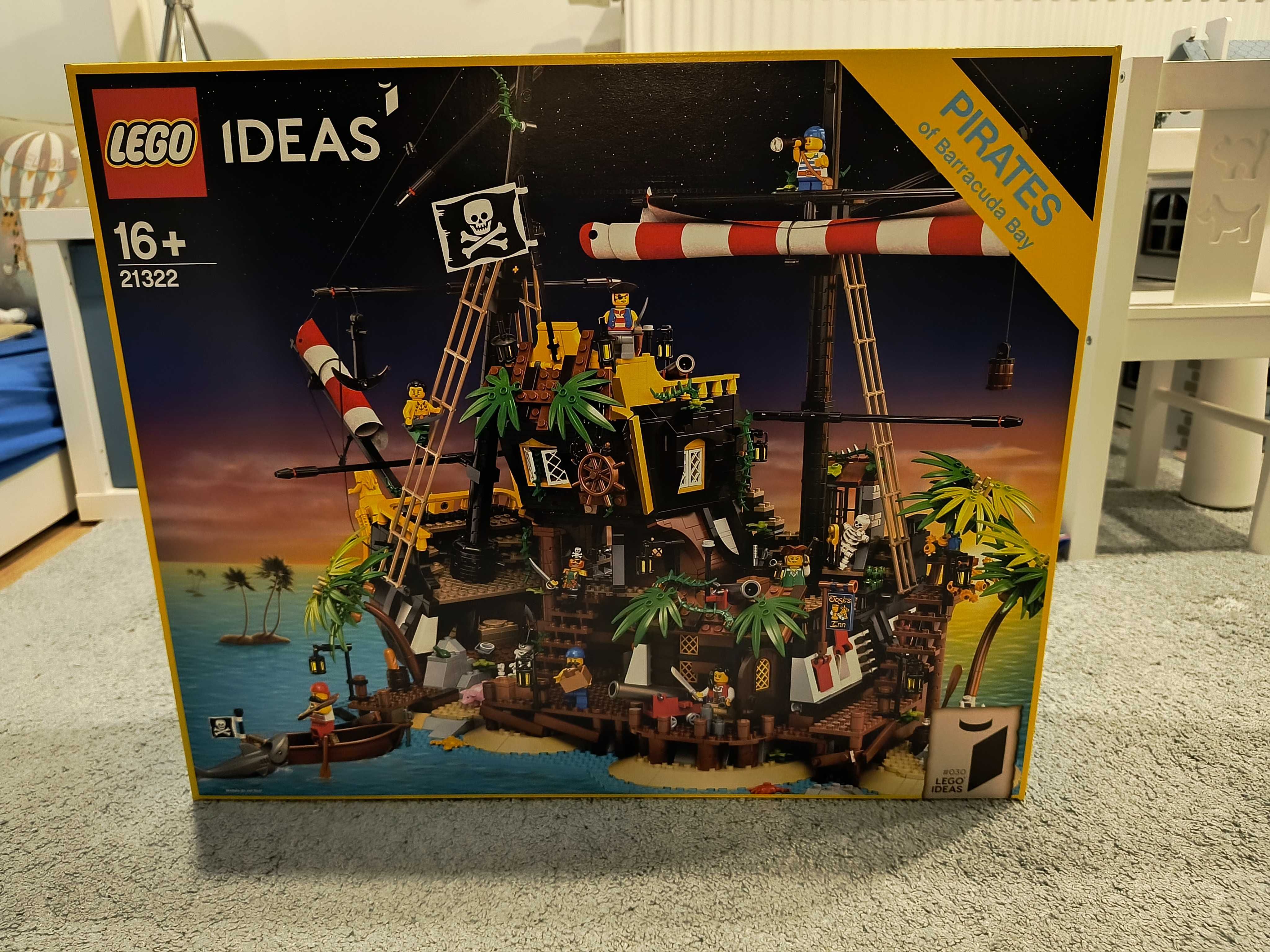 LEGO 21322 Ideas - Piraci z Zatoki Barakud