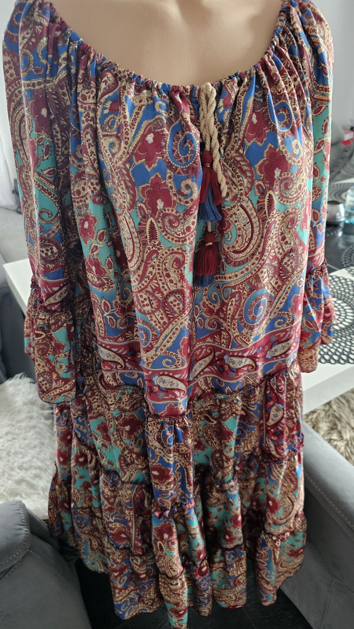 Indyjska sukienka boho po jednym użyciu uni