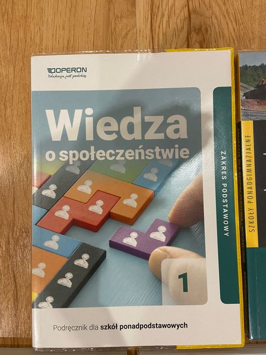 Książki,  szkoła ponadpodstawowa