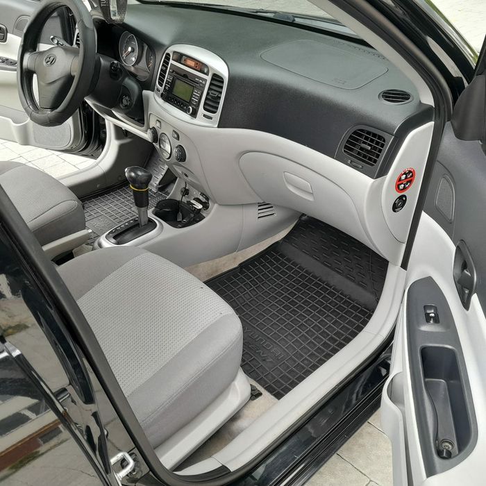 Hyundai Accent автомат