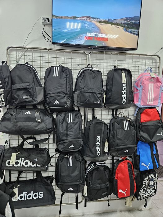 Рюкзак Adidas 22.5 л / сумки