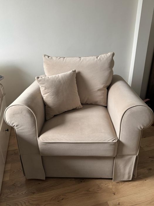 Fotel Zoya w stylu angielskim, stan bardzo dobry