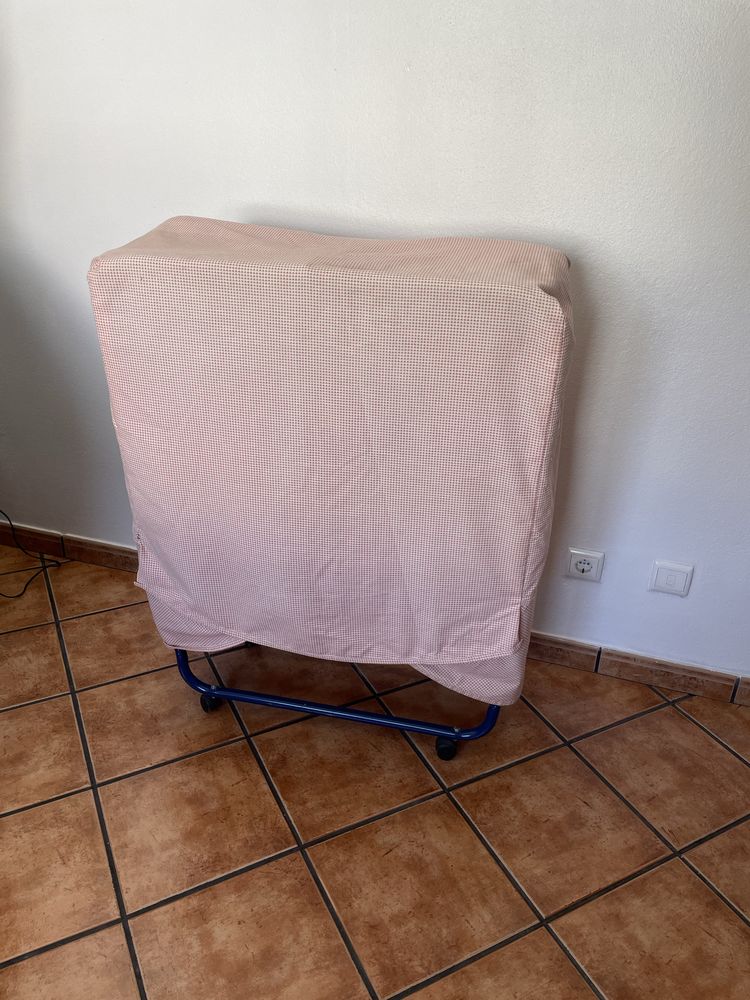 Divã (cama dobrável), solteiro