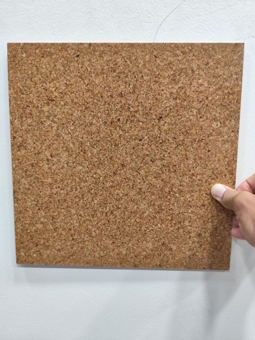 Pavimento de CORTIÇA (Verniz) 300x300x4mm (ENVIO GRÁTIS)