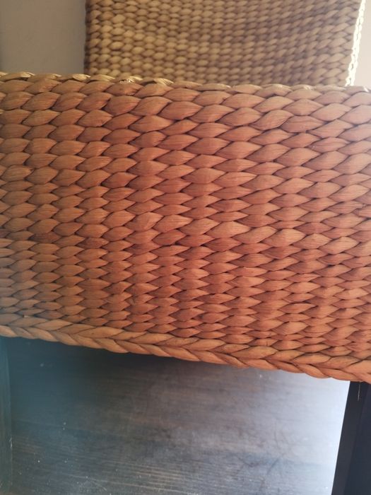 Cadeira em verga nunca usada