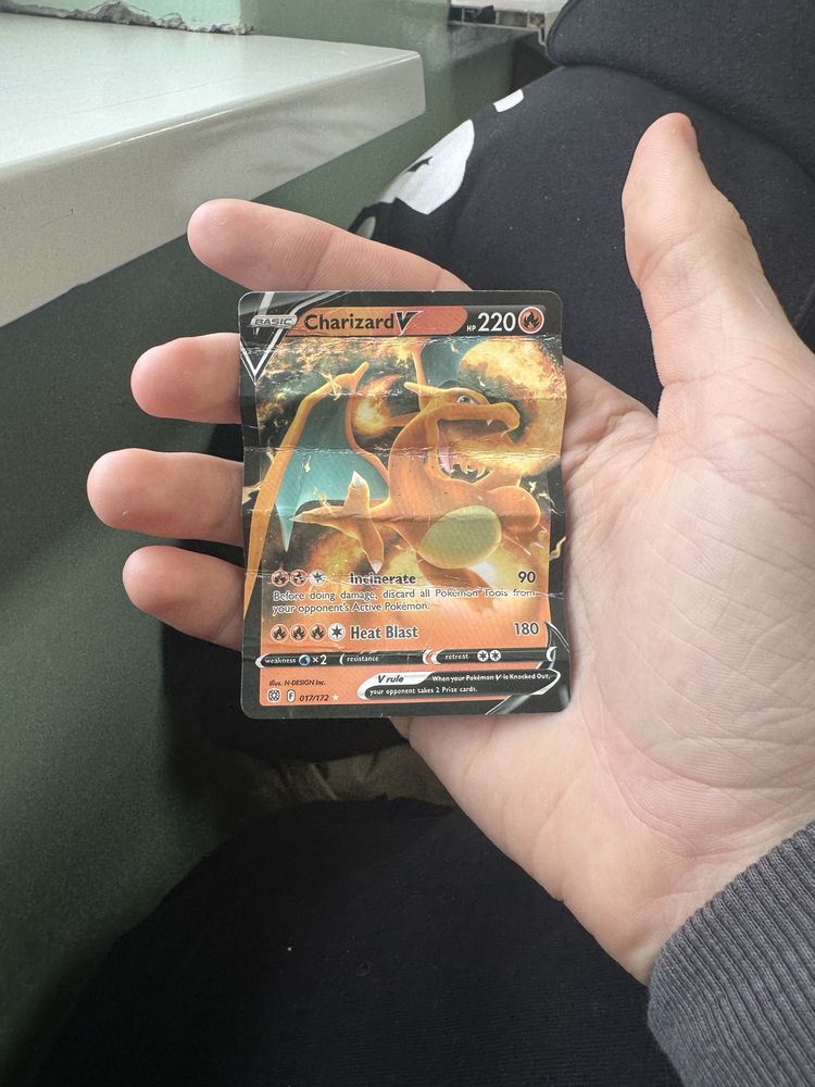 Czarizard kolekcjonerska elitarna karta pokemon ze sklepiku szkolnego