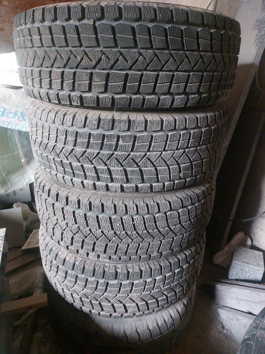 265/65 r17 nissan pathfinder/navara