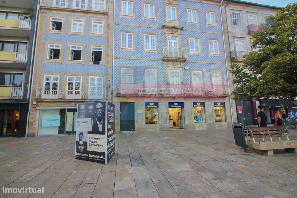 Excelente Escritório no centro de Barcelos! BAIXA DE PREÇO!