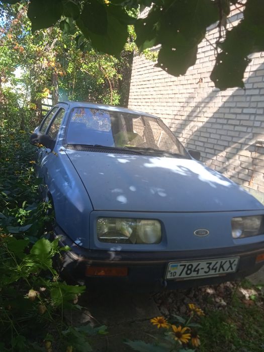 FORD SIERRA 1.8бензин. 1986г.