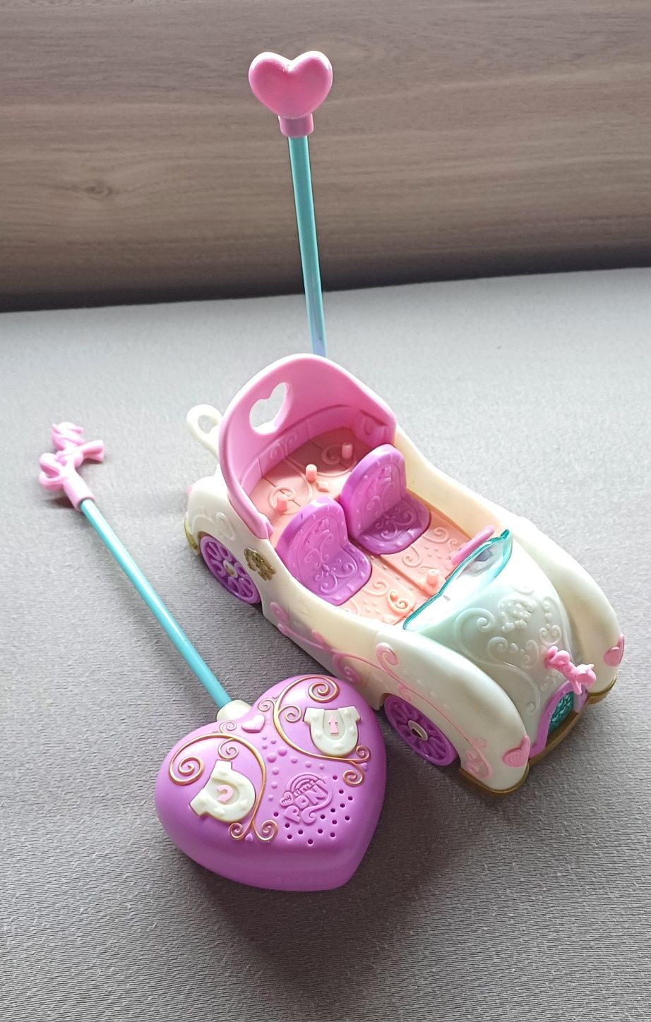 My Little Pony samochodzik na pilot