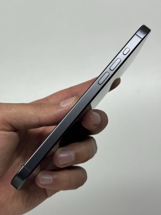 iPhone 15 Pro Max 256 ГБ як новий гарантія магазину 3 місяці